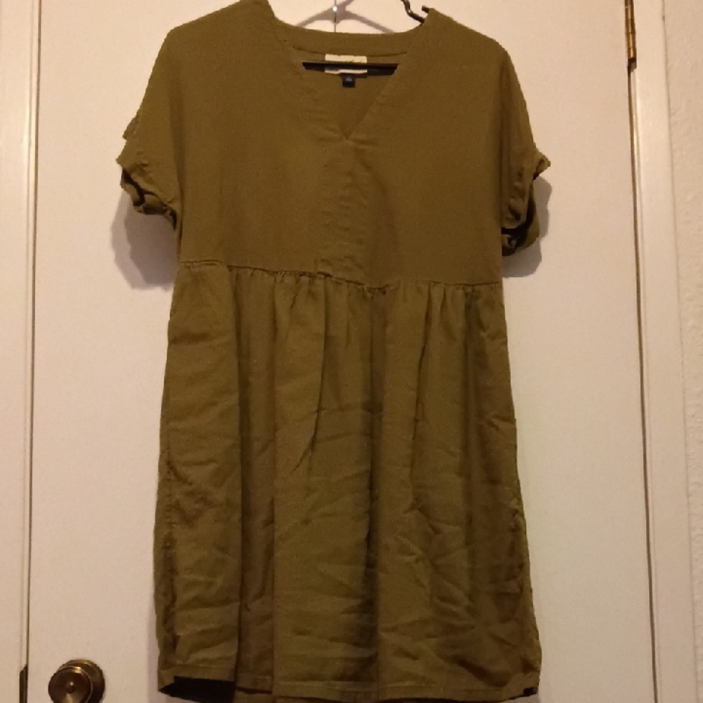 Universal Thread Olive Green Dress. Size Small.